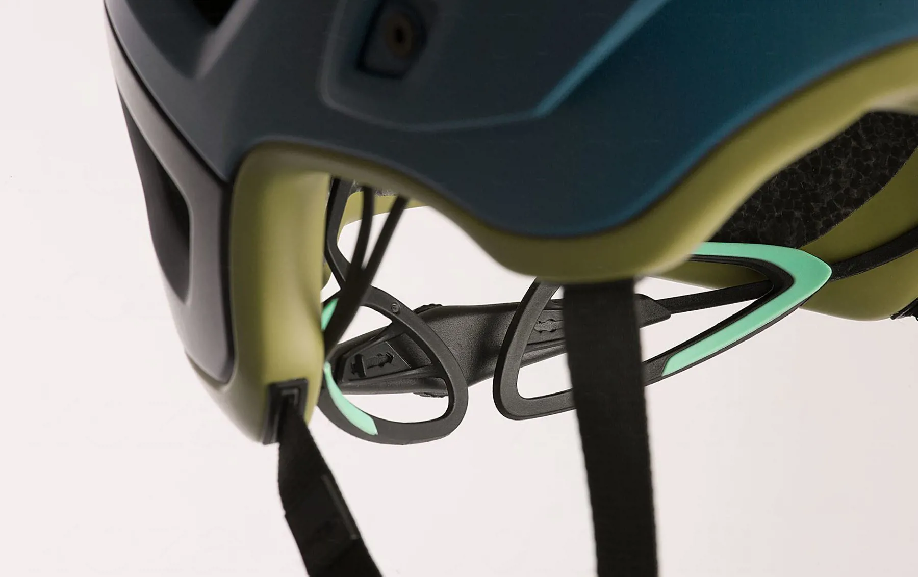 Шолом MET Roam black/red S (52-56)